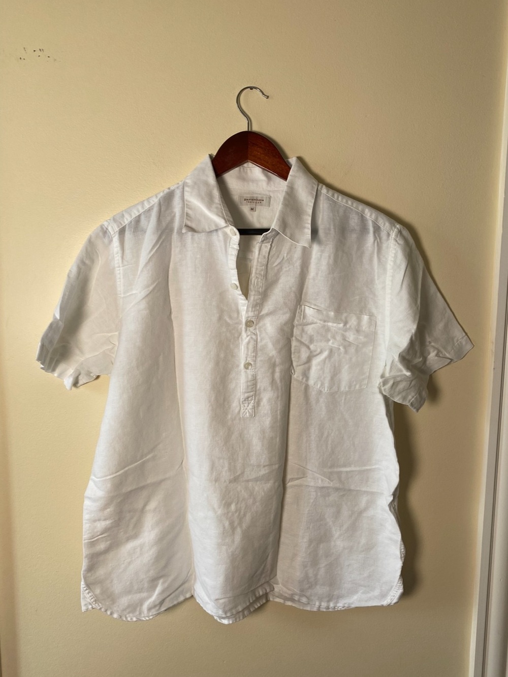 British India Traveler Men’s Linen Cotton Button Down Collard T-shirt, Size M